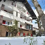 Gaestehaus Alpenkranz Bed & Breakfast