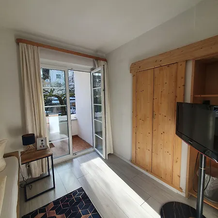 Gaestehaus Alpenkranz Bed and breakfast 3*