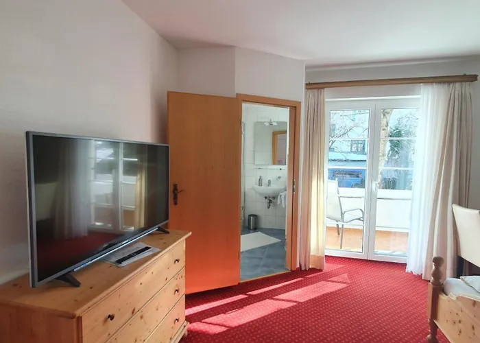 Gaestehaus Alpenkranz Nocleg ze śniadaniem 3*