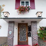 Frühstückspension Alpenkranz 3*