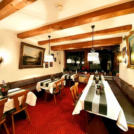 Gaestehaus Alpenkranz 3* 加爾米施-帕滕基興