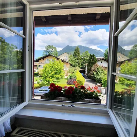 住宿加早餐酒店 Gaestehaus Alpenkranz 加爾米施-帕滕基興