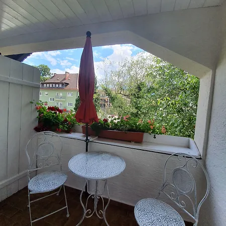 住宿加早餐酒店 Gaestehaus Alpenkranz 加爾米施-帕滕基興