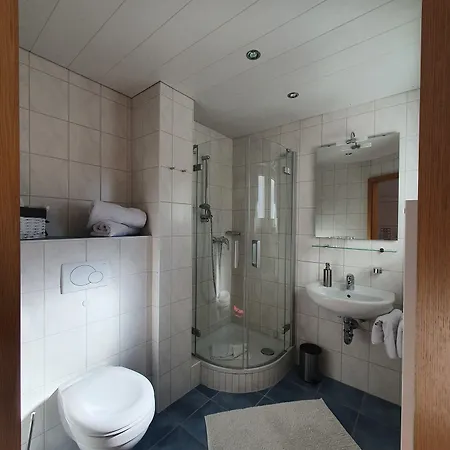 住宿加早餐酒店 Gaestehaus Alpenkranz